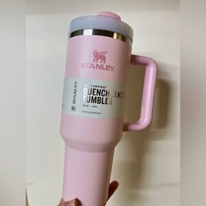 Stanley Quencher 40oz Pink
H2.0 FlowState Stainless Steel Vacuum Insulated